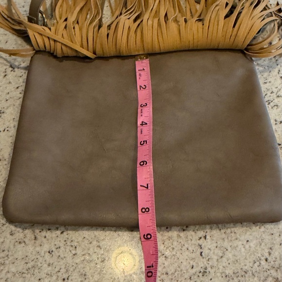 Crown Vintage Fringe Crossbody Bag Tan Boho Festival Purse - Picture 10 of 10
